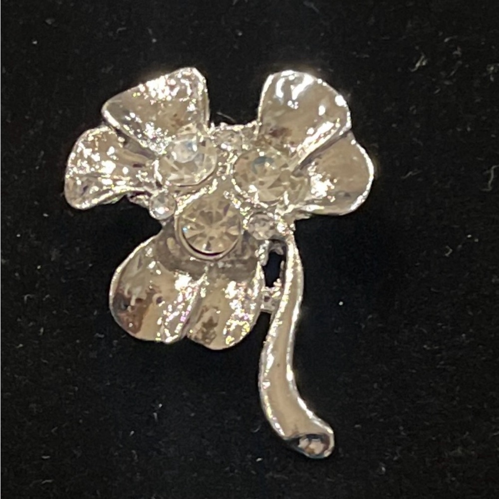 Shimmering Silver Tone Clover Brooch